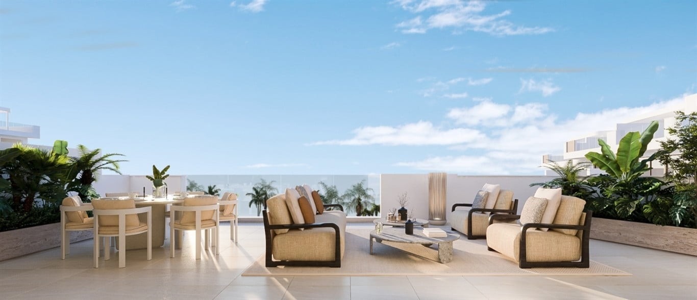 Sira Homes Marbella – prostorná terasa s výhledem